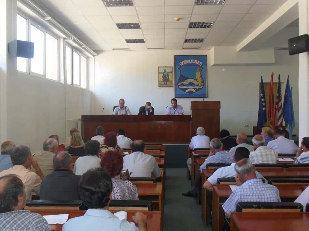 Dëgjimi i parë publik për buxhetin komunal për vitin 2012