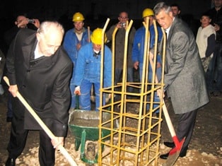 Kryeministri Thaçi dhe kryetari Mulaku vunë gurin themeltar të ujësjellësit të Vushtrrisë