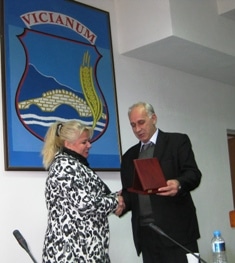 Kryetari Mulaku priti një delegacion të gjimnazit të Durrësit