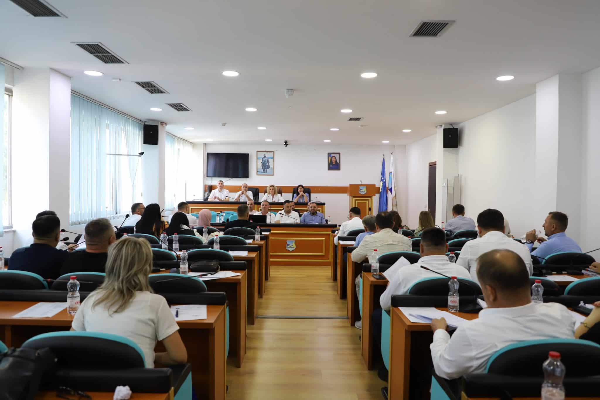 Mbahet mbledhja e Kuvendit të Komunës së Vushtrrisë