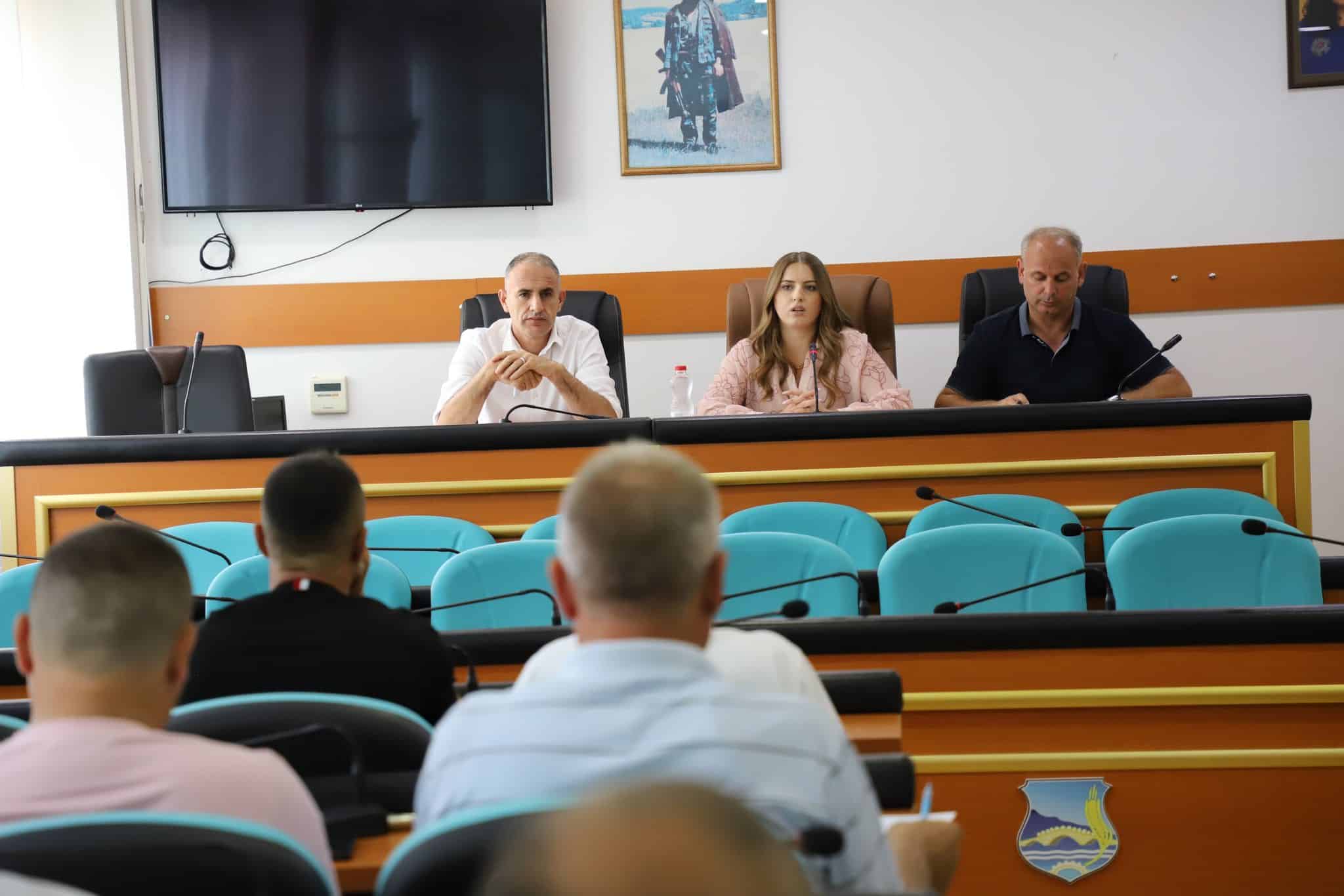 Mbahet konsultimi publik për Draft-Rregulloren për Transparencë në Komunën e Vushtrrisë dhe Draft-Planin e Veprimit për Transparencë Komunale 2025–2028