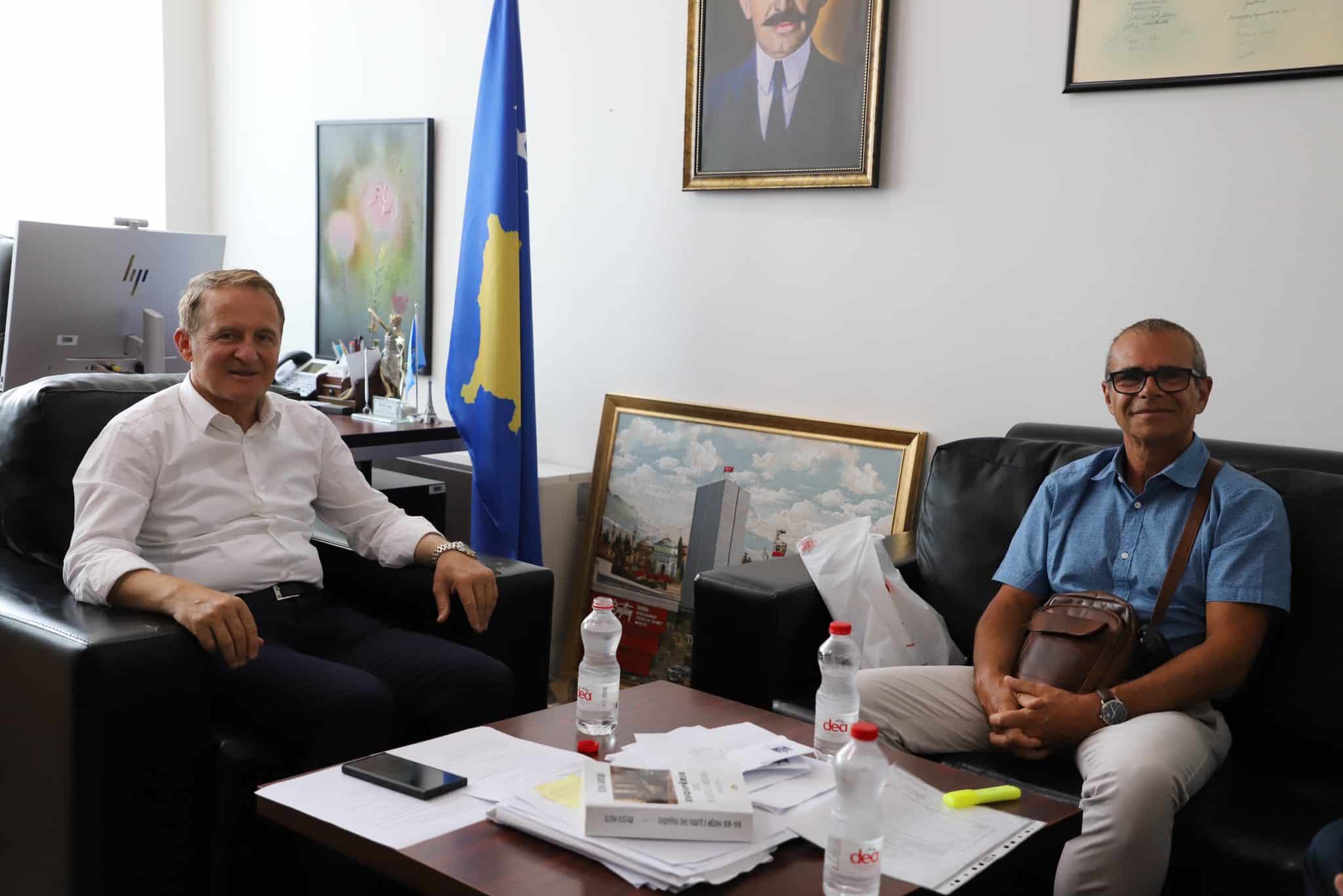 Kryetari Idrizi priti në takim Stephane Vanderveken