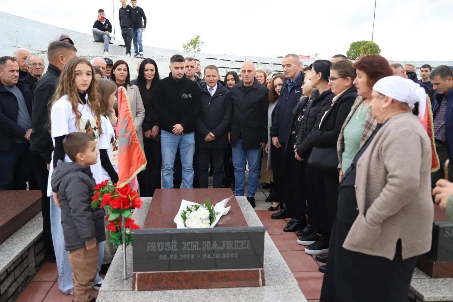 Përkujtohet Dëshmori i Kombit Musa Hajrizi dhe përurohet monografia kushtuar jetës së tij