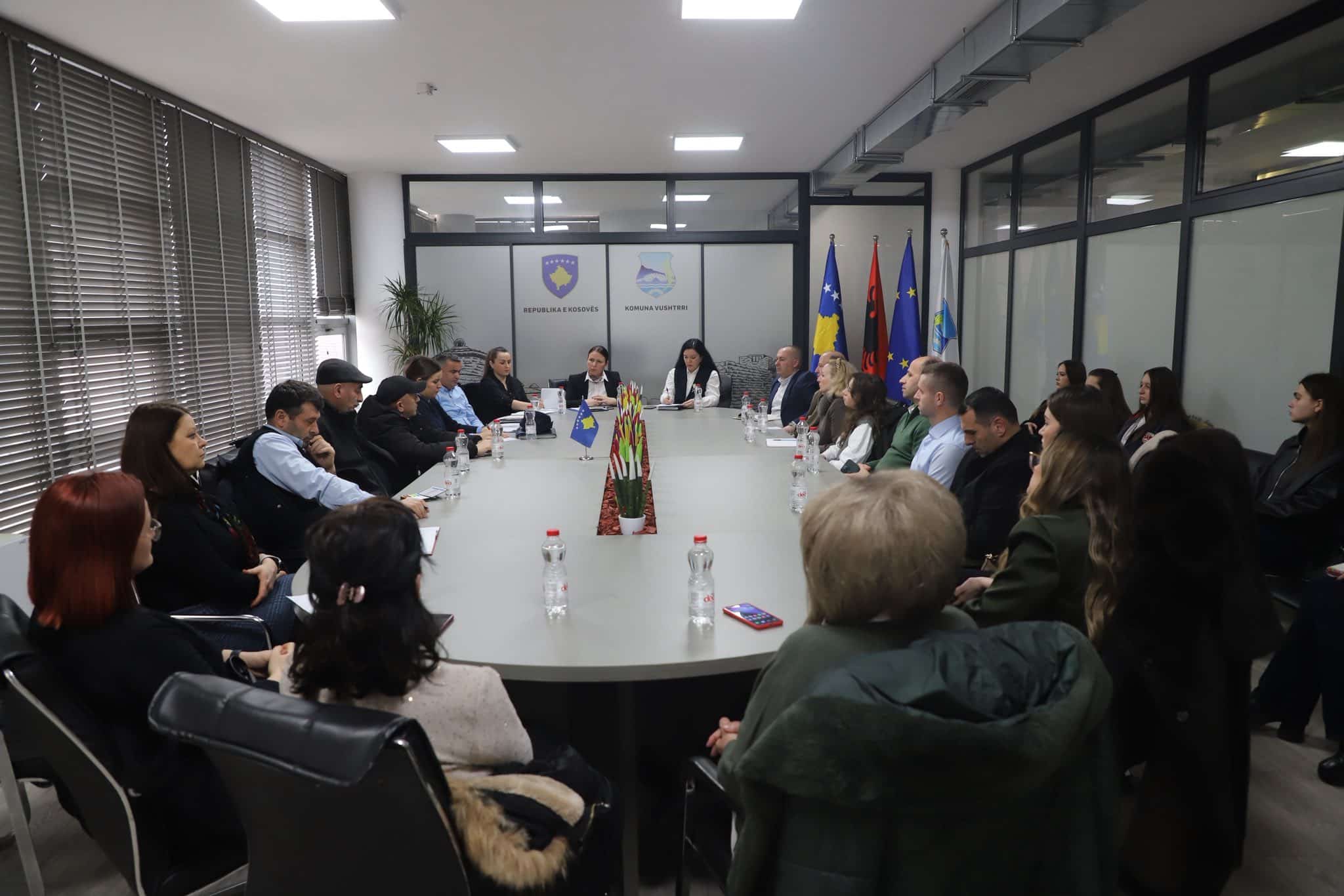 DKA mban takim për sigurinë në shkollat e Vushtrrisë